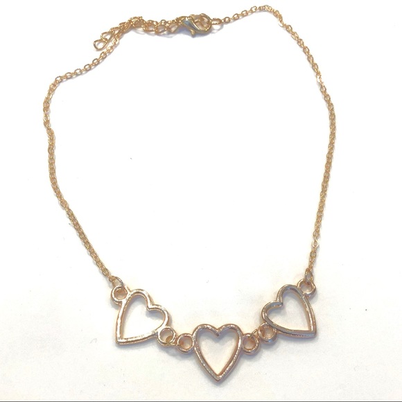 🆕 Triple Heart Choker - Picture 2 of 3